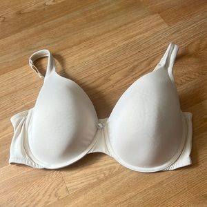 Cacique T-shirt bra